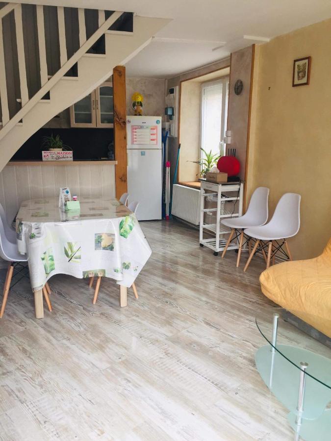 Petite Maison Au Coeur De L Auvergne Jumeaux Bagian luar foto